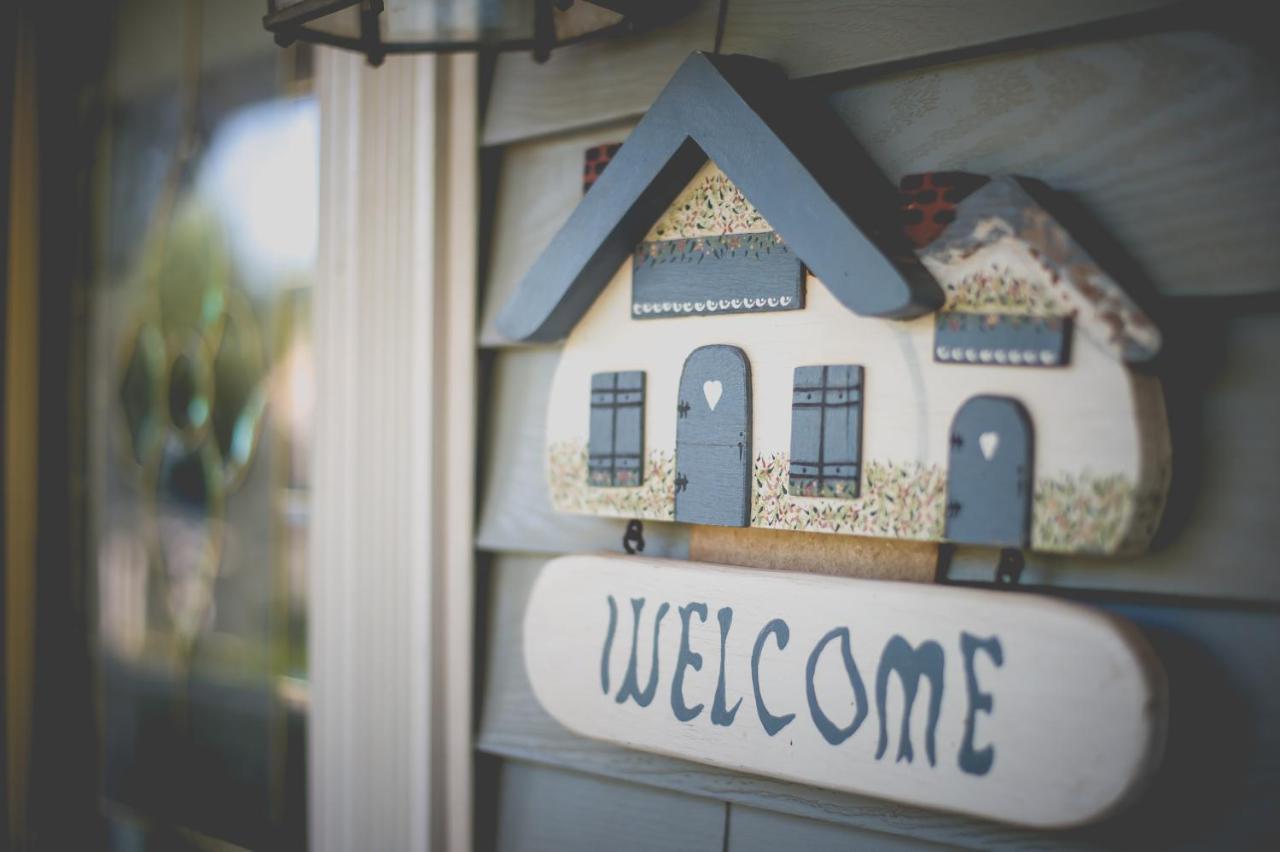 Lee'S Ocean Peek B & B Stratford エクステリア 写真