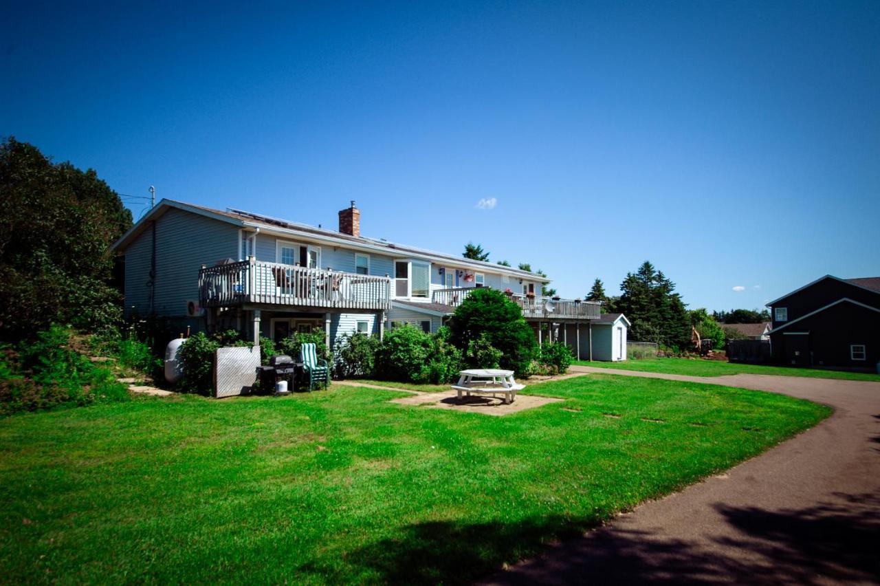 Lee'S Ocean Peek B & B Stratford エクステリア 写真