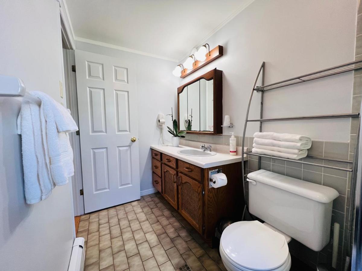 Lee'S Ocean Peek B & B Stratford エクステリア 写真