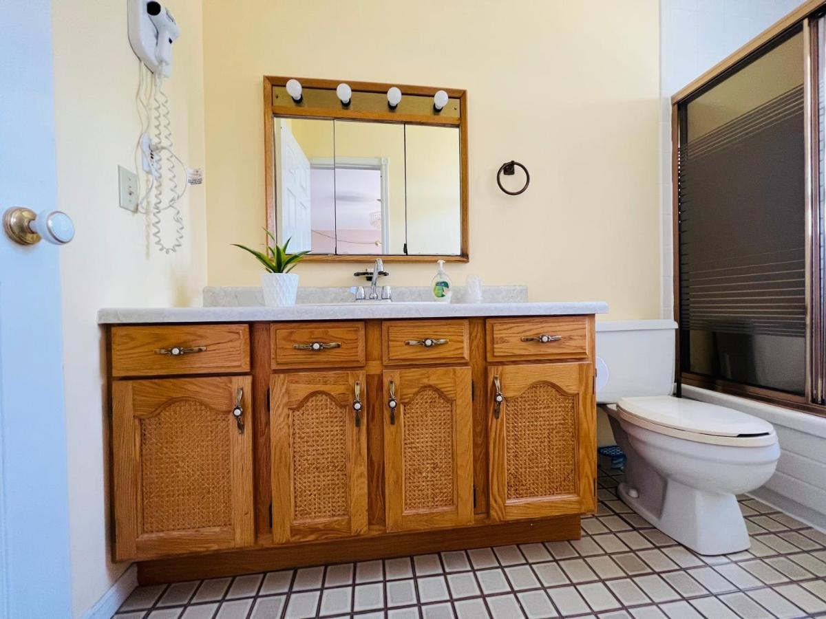 Lee'S Ocean Peek B & B Stratford エクステリア 写真