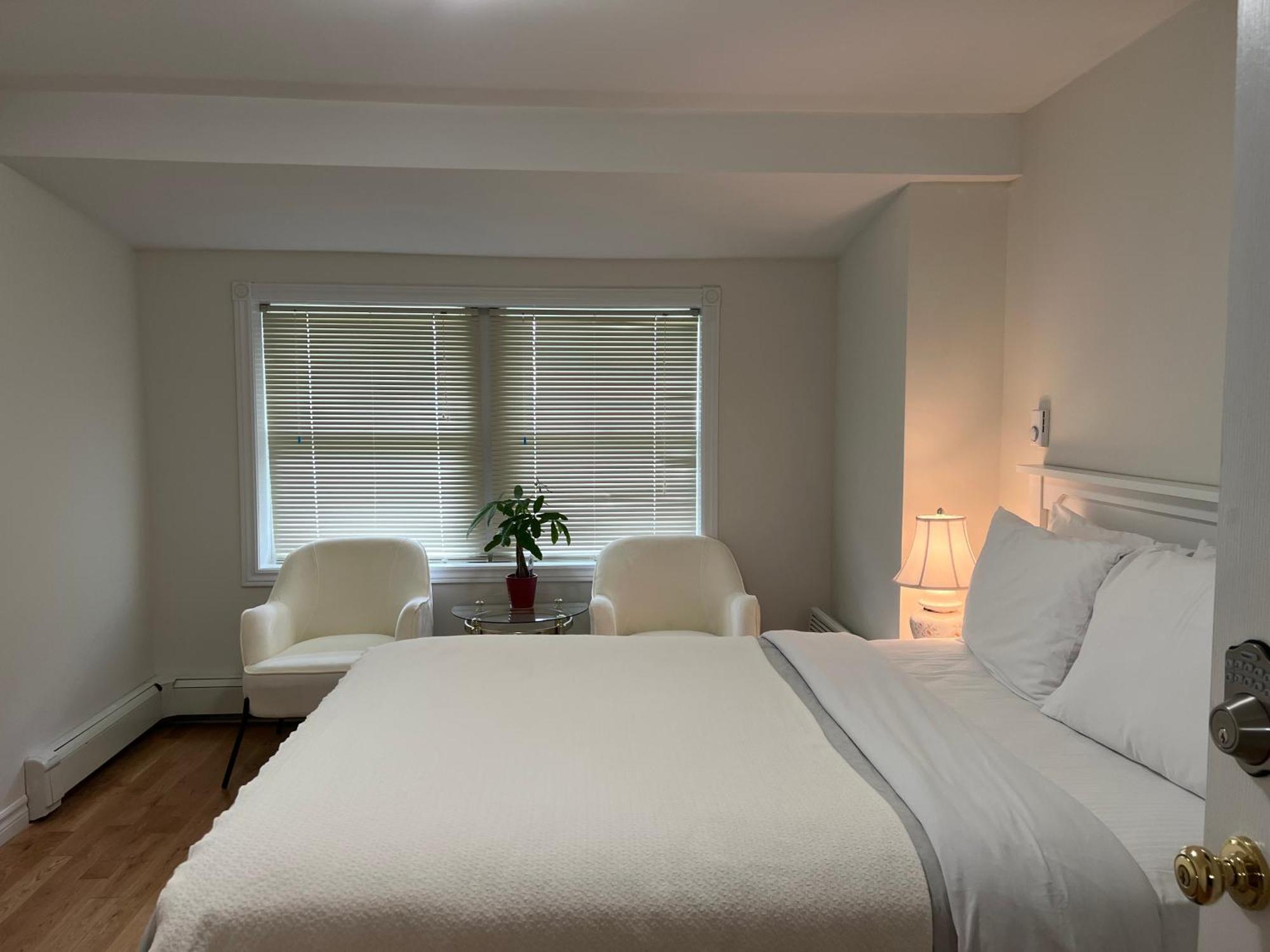 Lee'S Ocean Peek B & B Stratford エクステリア 写真