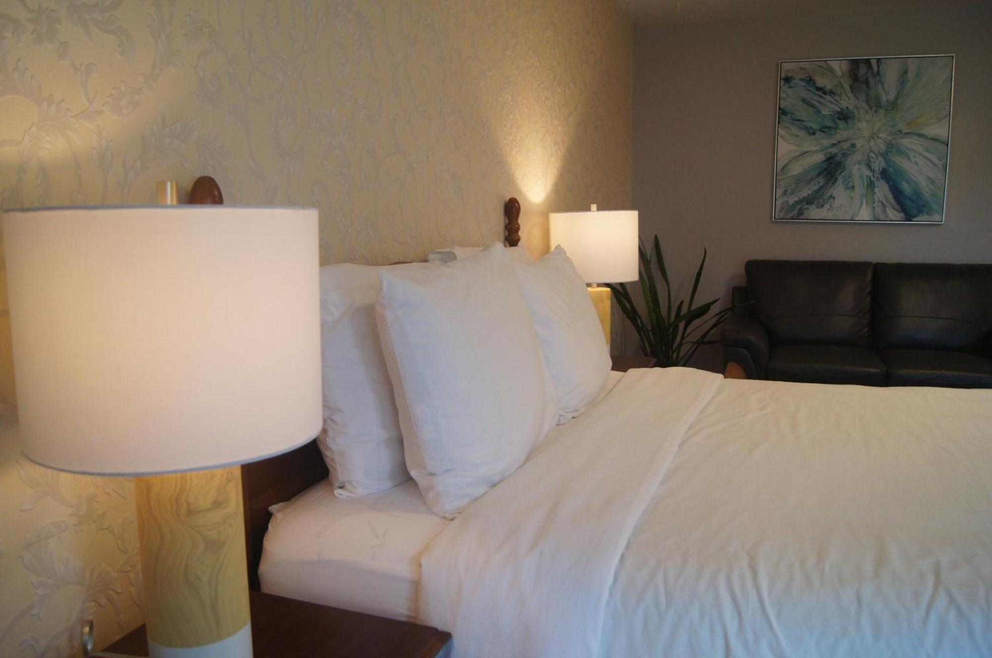 Lee'S Ocean Peek B & B Stratford エクステリア 写真