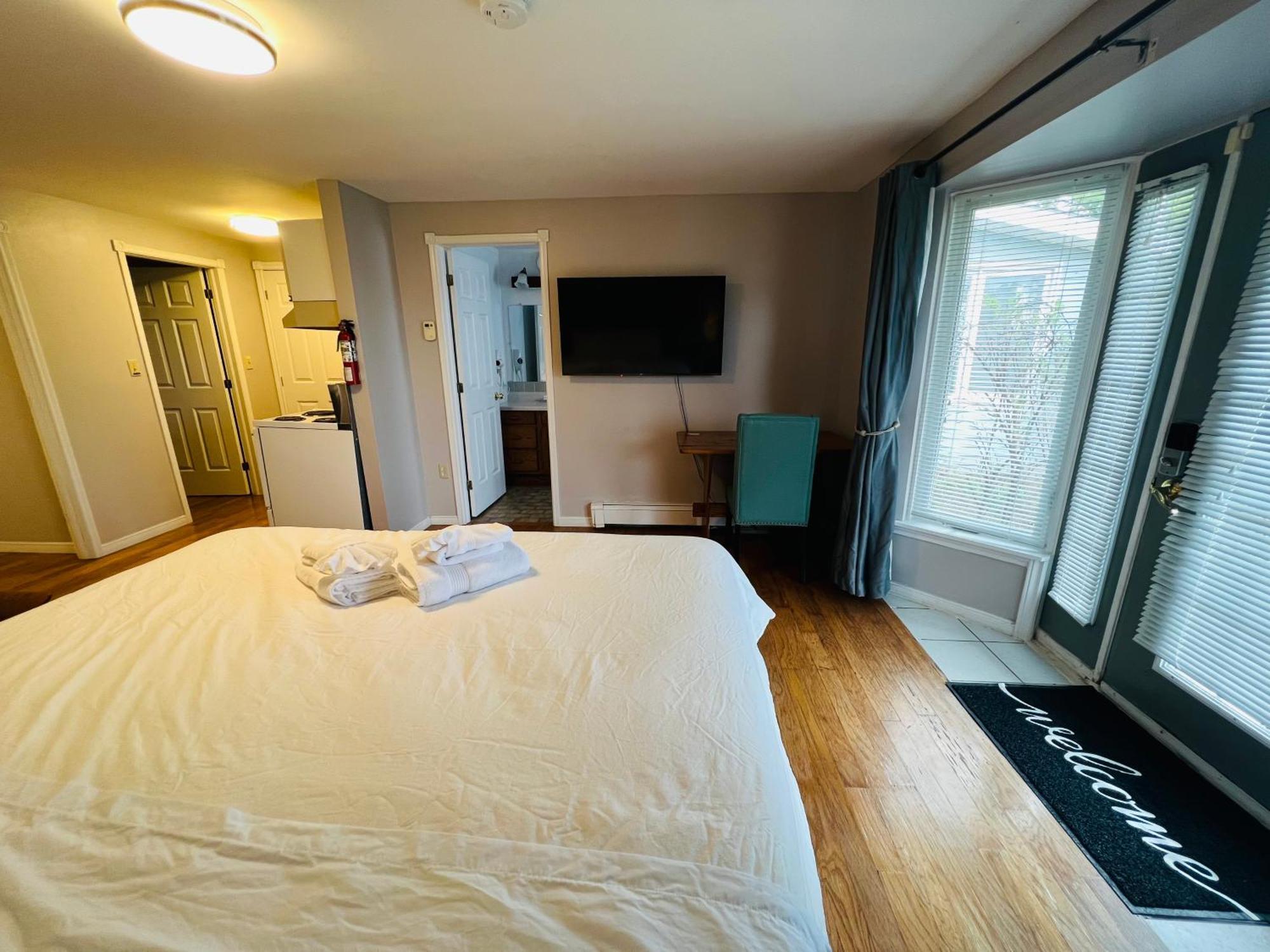 Lee'S Ocean Peek B & B Stratford エクステリア 写真